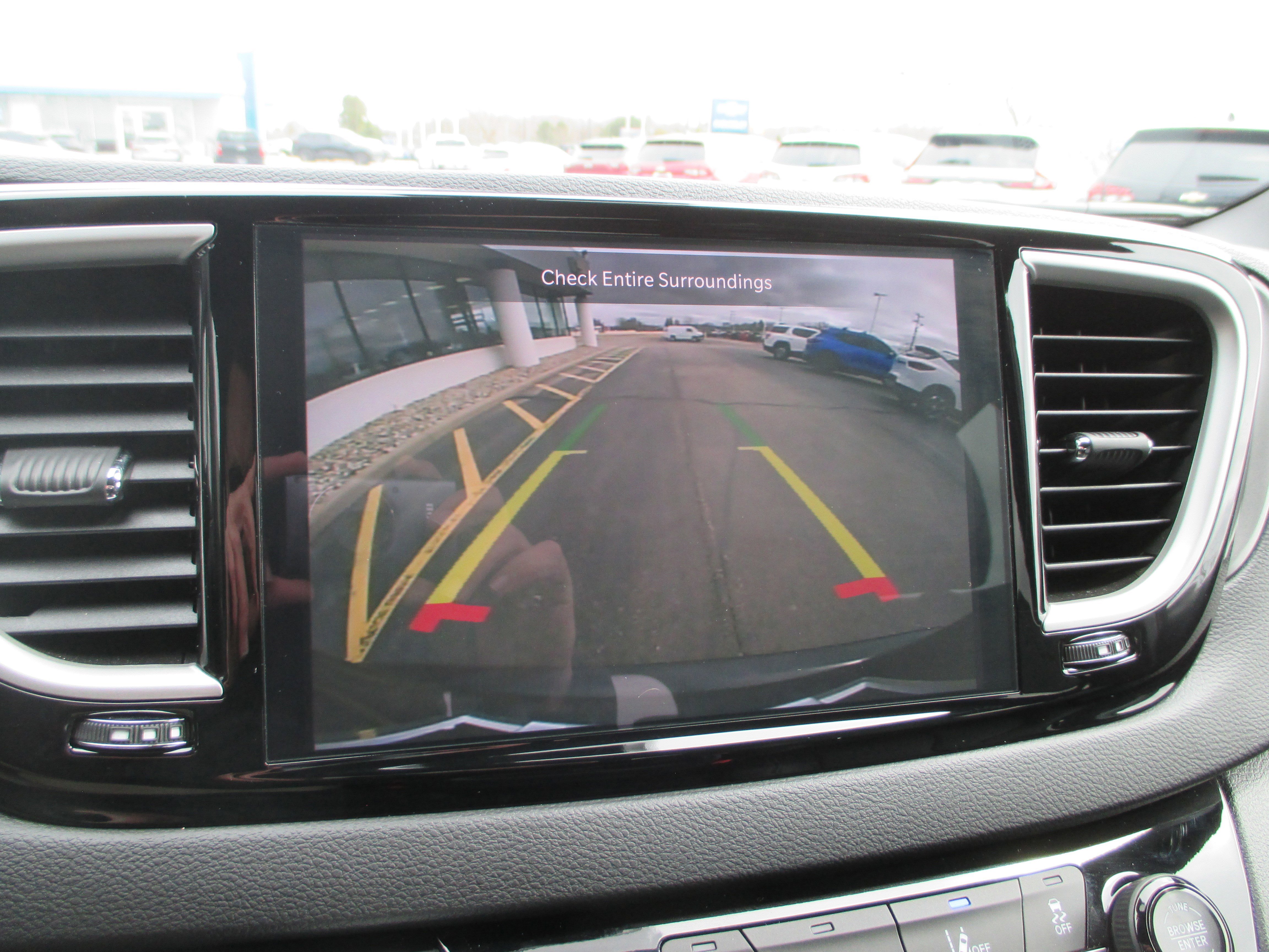 Used 2026 Chrysler Pacifica Select image 21