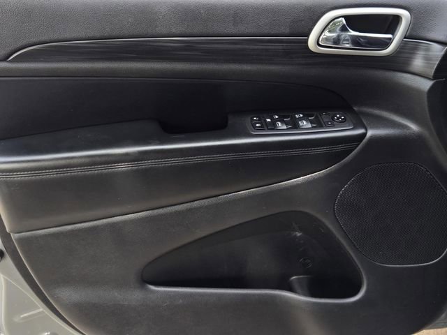 Used 2020 Jeep Grand Cherokee Altitude RWD image 19