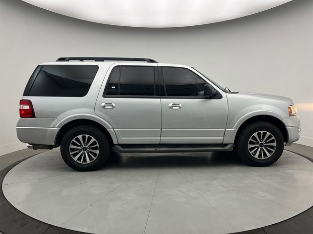 Used 2017 Ford Expedition XLT image 29