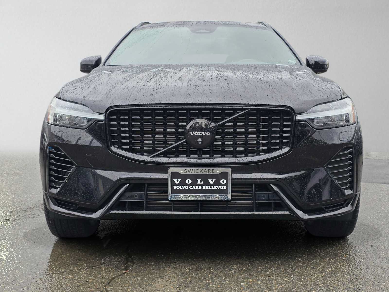 Used 2024 Volvo XC60 T8 Ultimate w/ Climate Package AWD/4WD image 9
