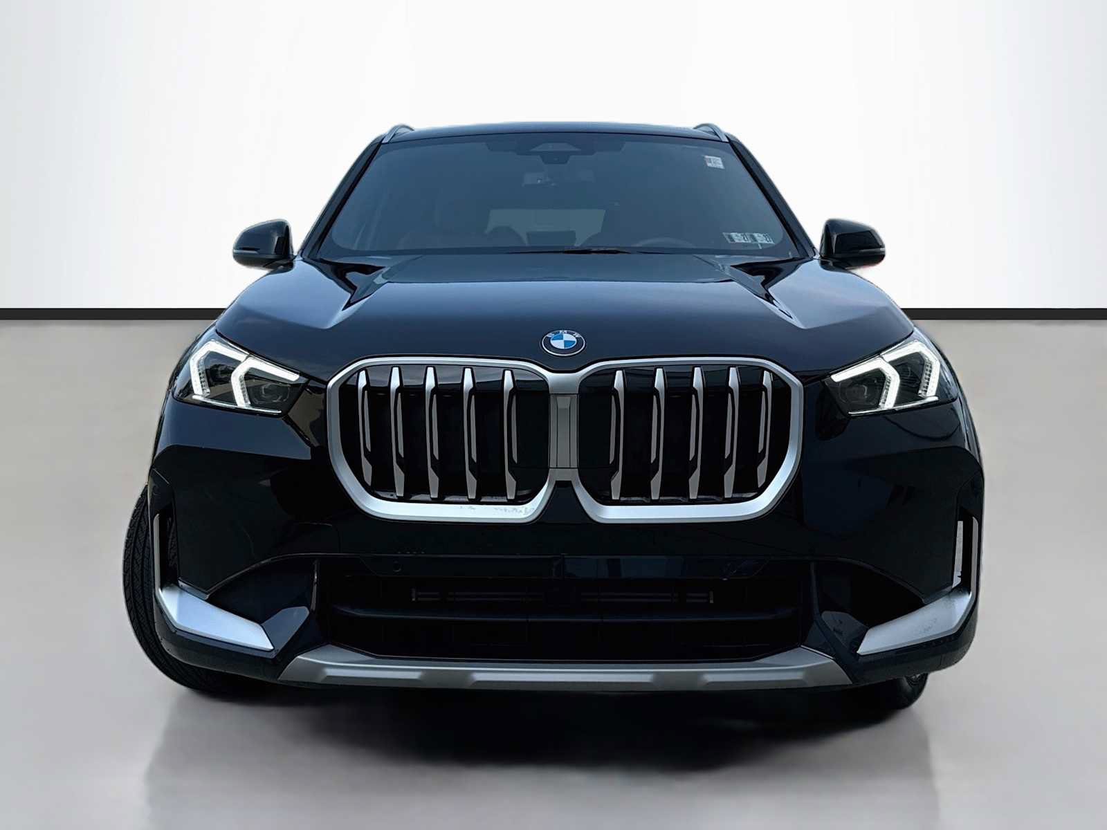 New 2027 BMW X1 xDrive28i AWD/4WD image 2