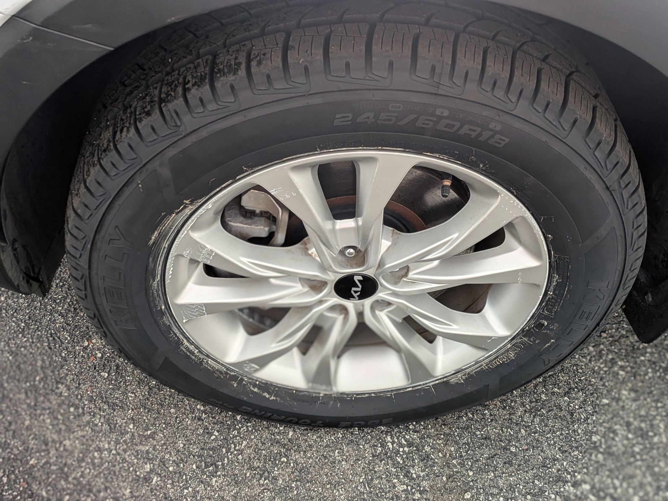 Used 2022 Kia Telluride LX image 12