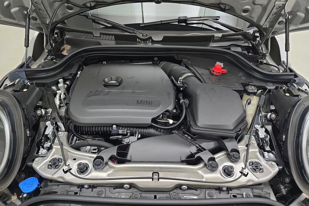 Certified 2025 MINI Cooper S FWD image 28