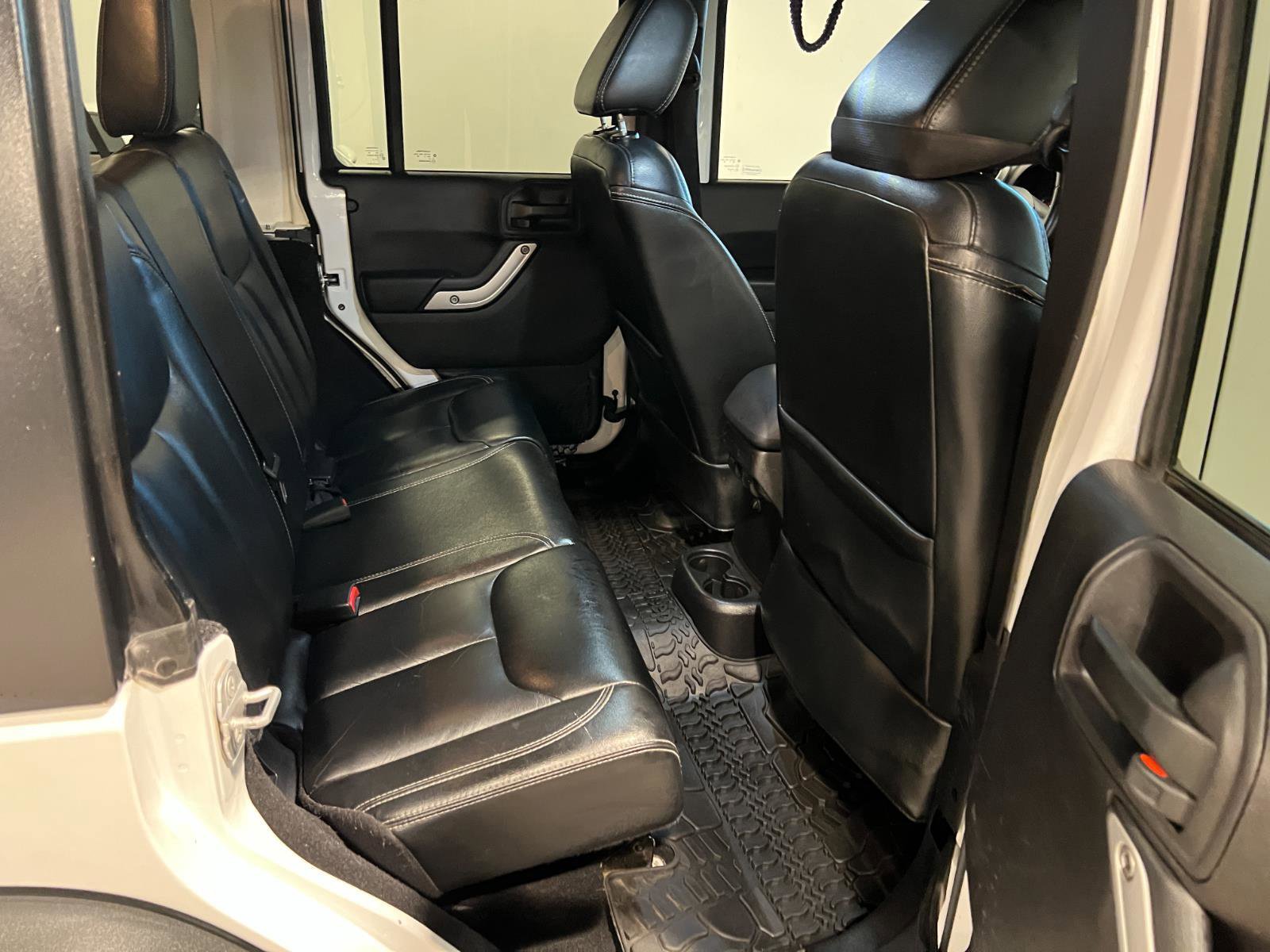 Used 2014 Jeep Wrangler Unlimited Rubicon w/ Dual Top Group image 28