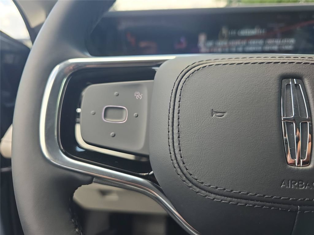 New 2026 Lincoln Nautilus Reserve AWD/4WD image 19