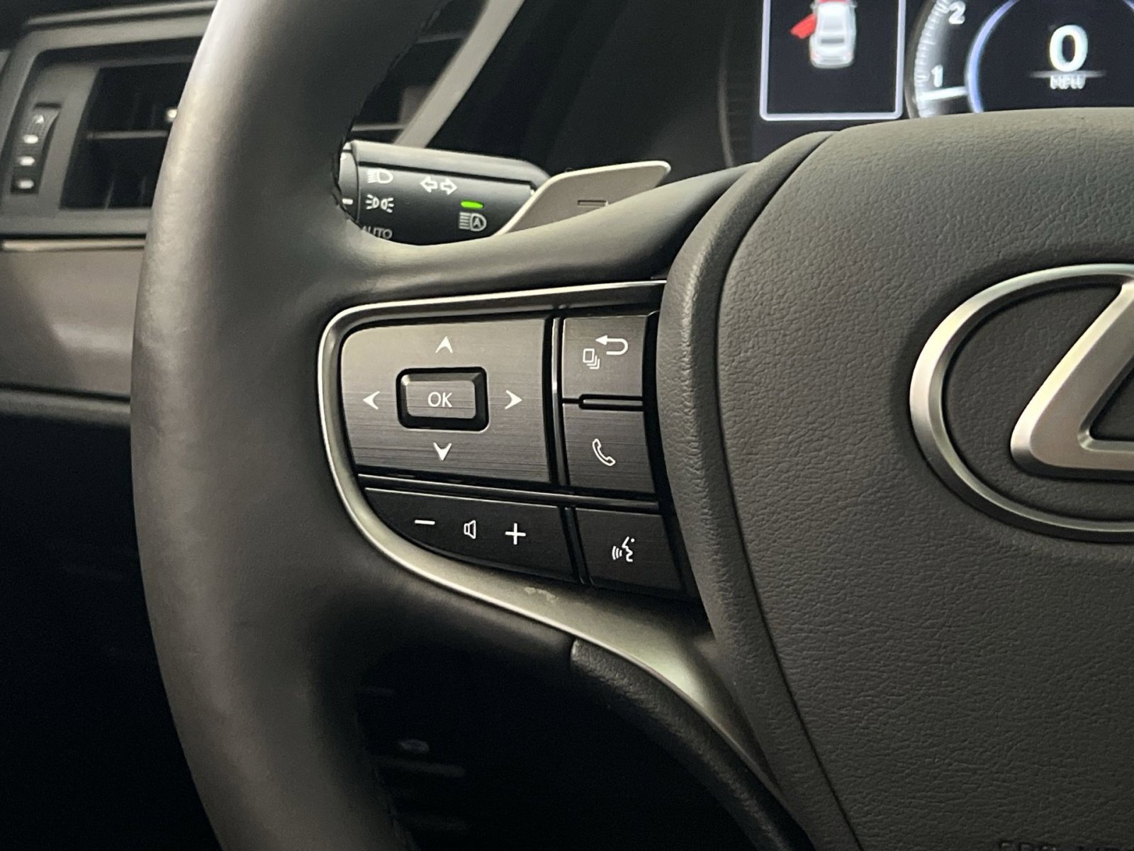 Used 2022 Lexus ES 350 350 w/ Premium Package image 31