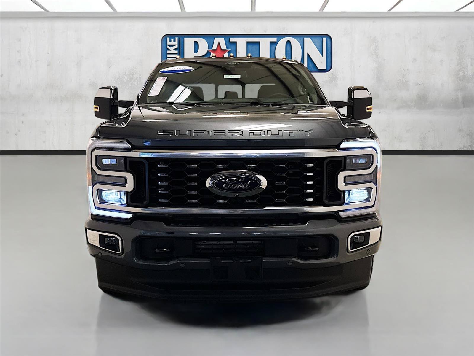 New 2026 Ford F350 Platinum w/ Platinum Plus Package AWD/4WD image 2