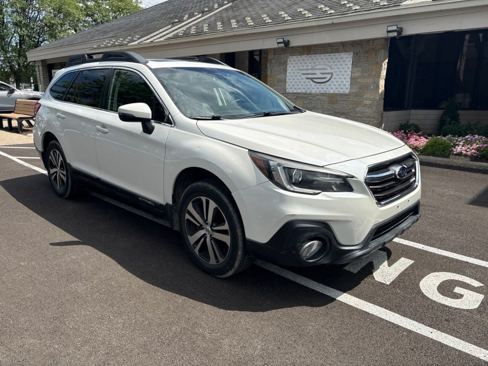 Used 2019 Subaru Outback 2.5i Limited w/ Popular Package #2 AWD/4WD image 7