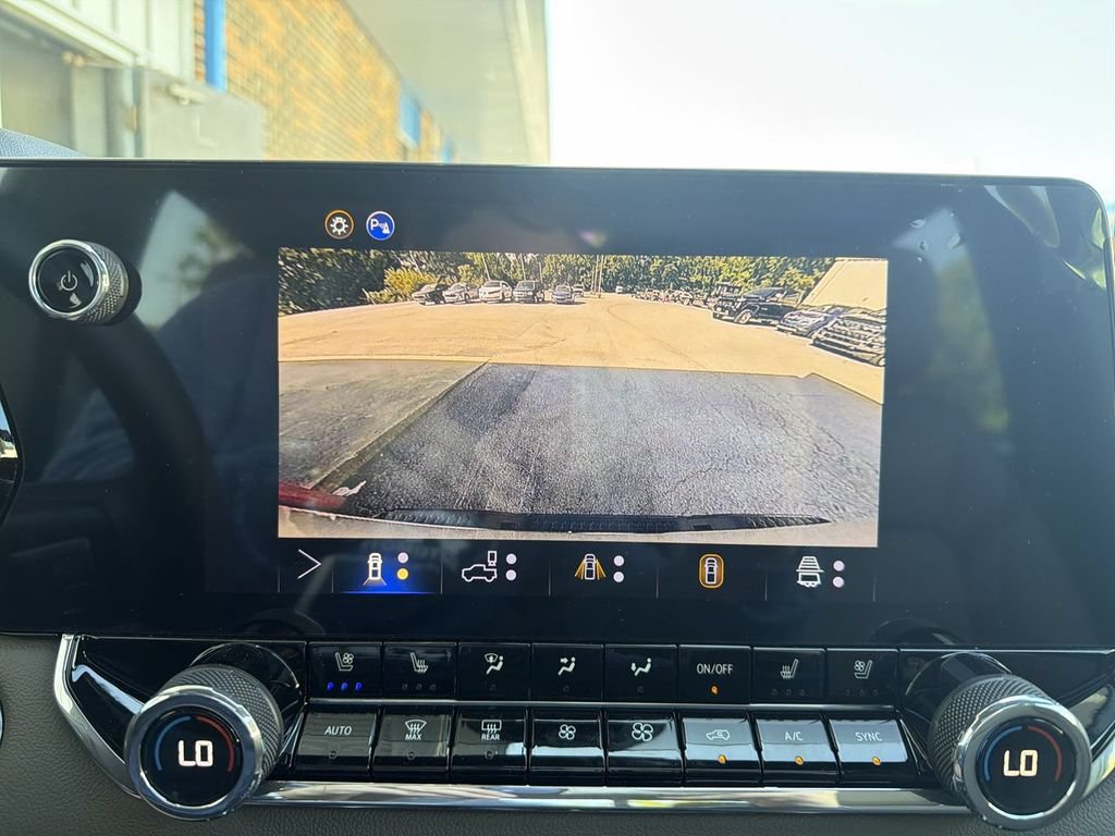 New 2026 Chevrolet Colorado ZR2 w/ Technology Package AWD/4WD image 15