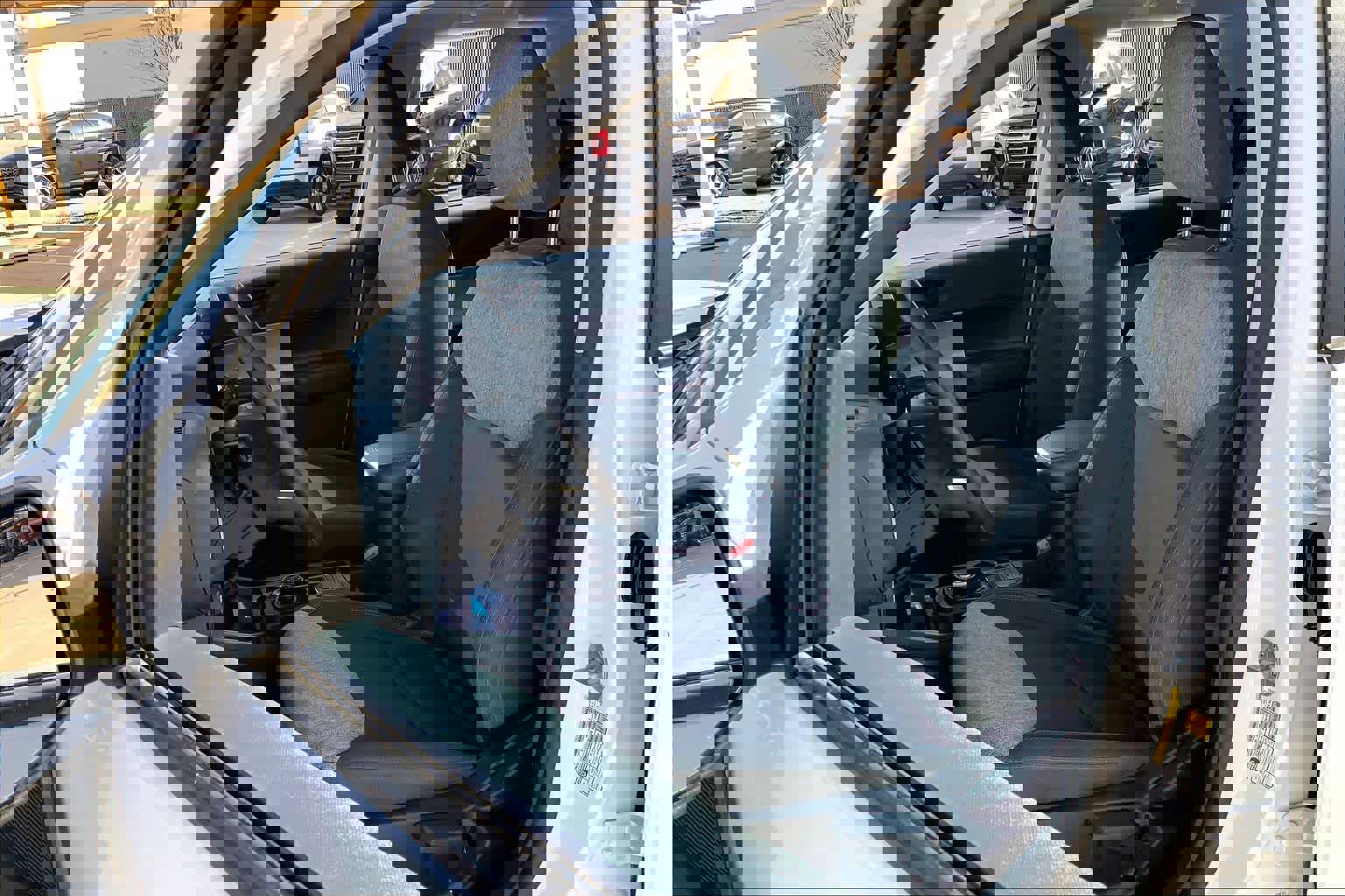 Used 2025 Ford Maverick XLT w/ Equipment Group 302A image 8