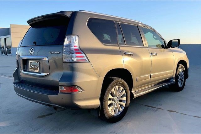 Used 2014 Lexus GX 460 image 4
