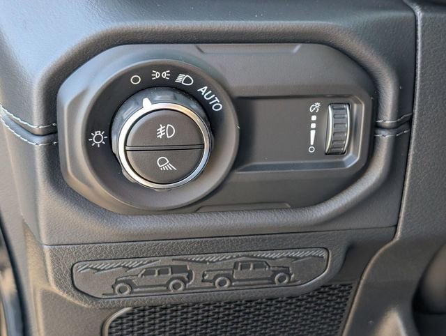 New 2026 Jeep Gladiator Sport AWD/4WD image 13