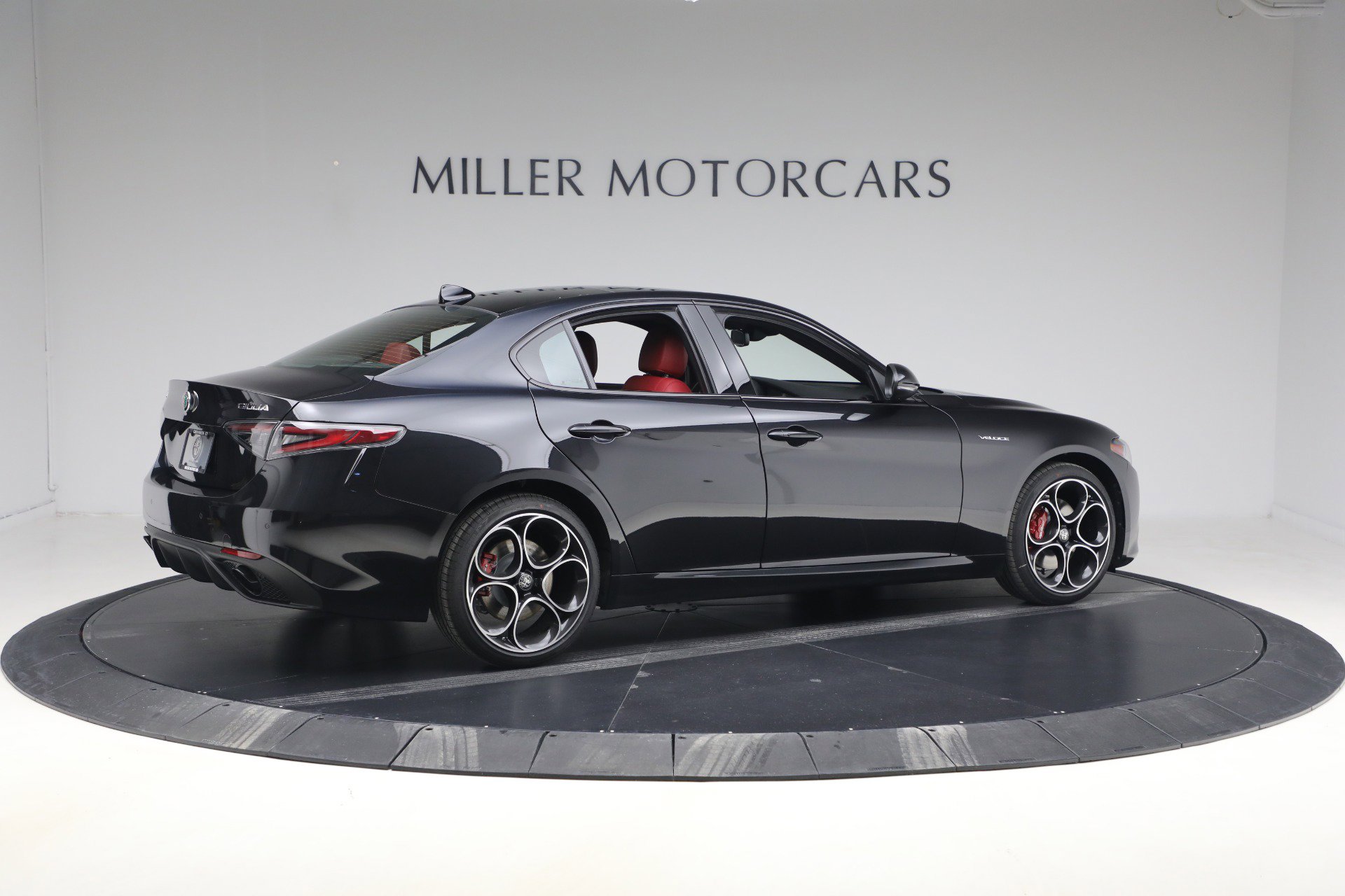 New 2026 Alfa Romeo Giulia AWD image 8
