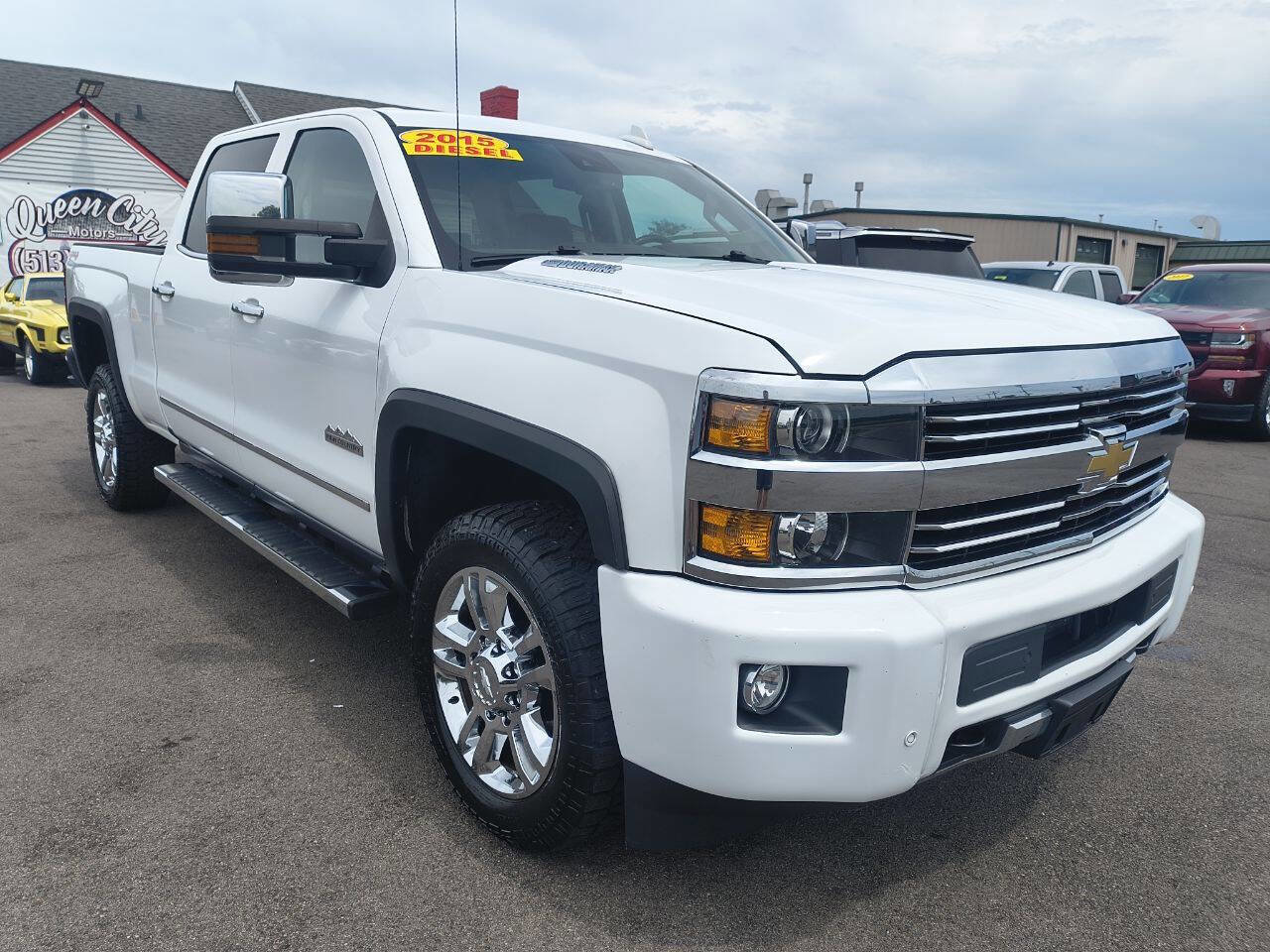 Used 2015 Chevrolet Silverado 2500 High Country w/ Duramax Plus Package image 3