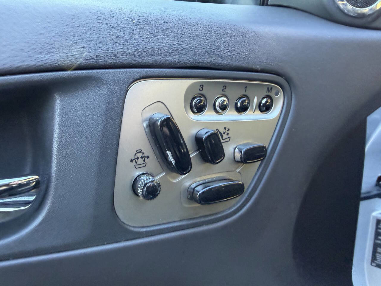 Used 2011 Jaguar XKR R image 18