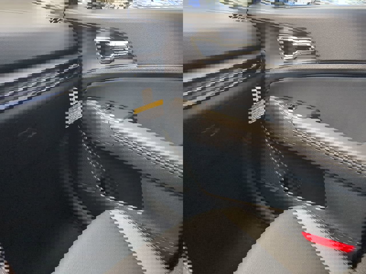 New 2026 Kia Sportage EX w/ EX Panorama Roof Package image 15