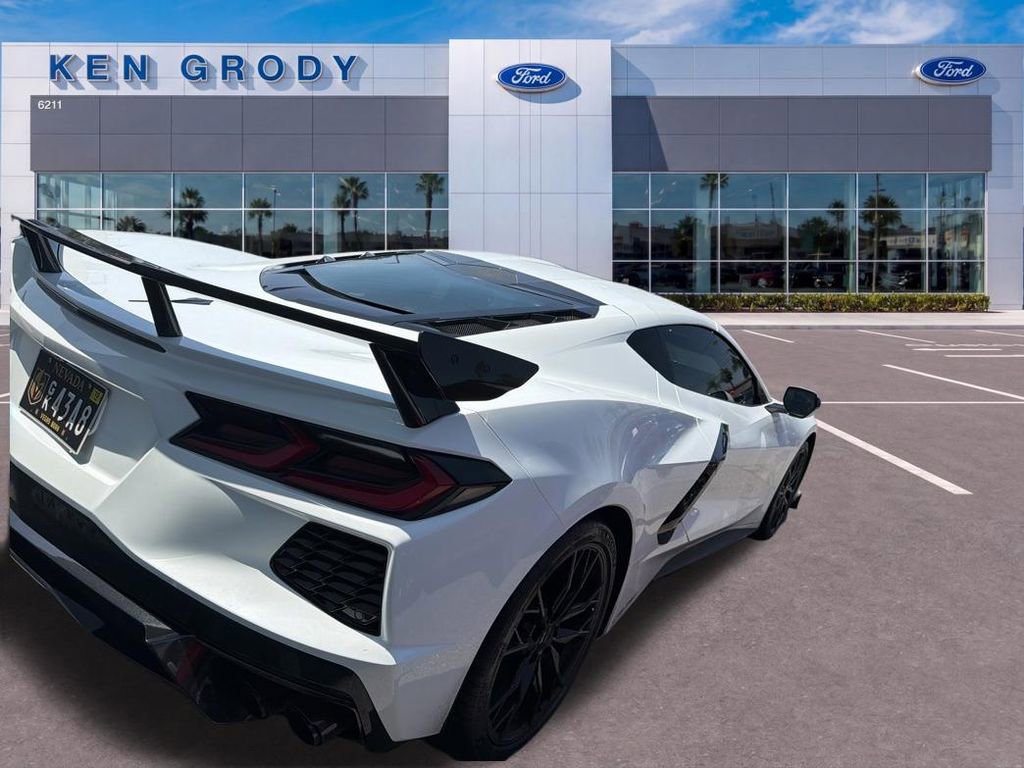 Used 2023 Chevrolet Corvette Stingray Coupe w/ Z51 Performance Package RWD image 9