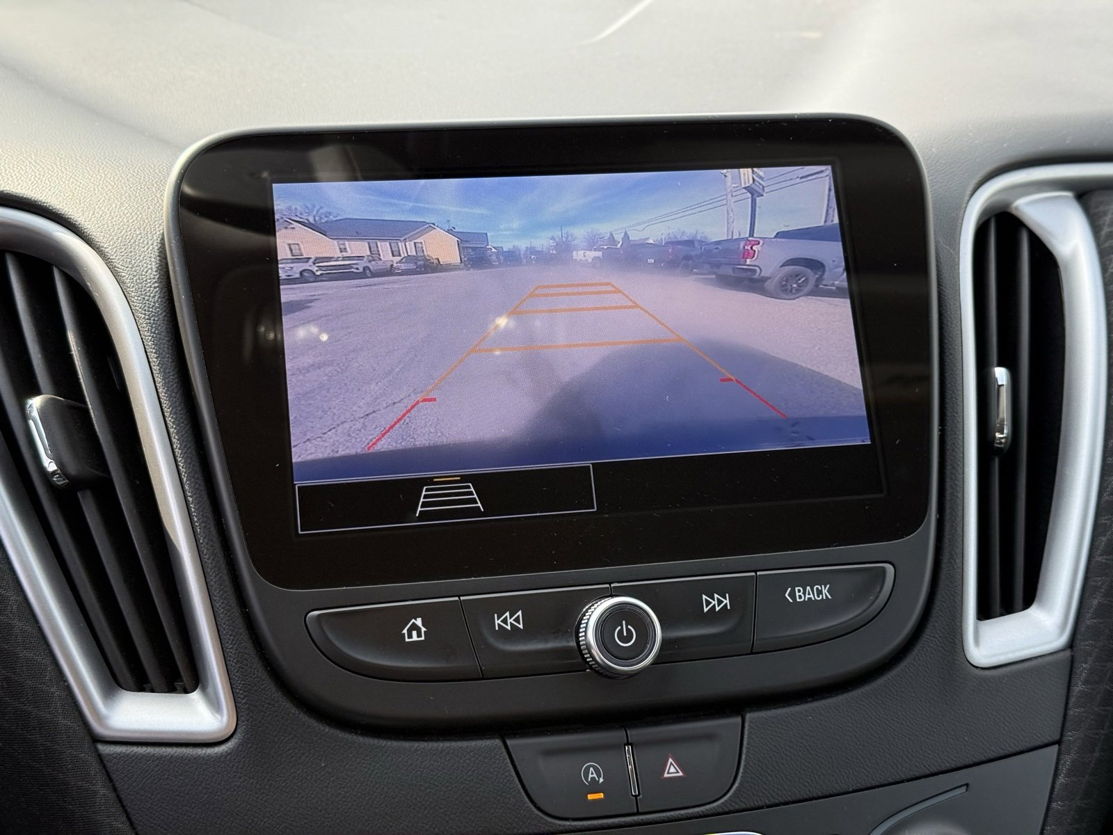 Used 2025 Chevrolet Malibu LT image 23