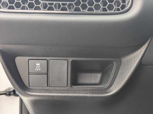 Certified 2025 Honda HR-V LX image 13