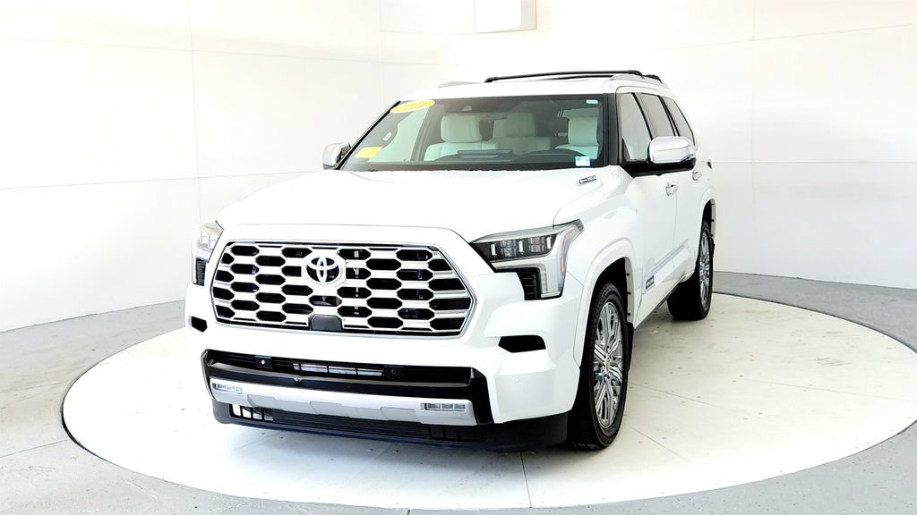 Used 2024 Toyota Sequoia Capstone AWD/4WD image 2