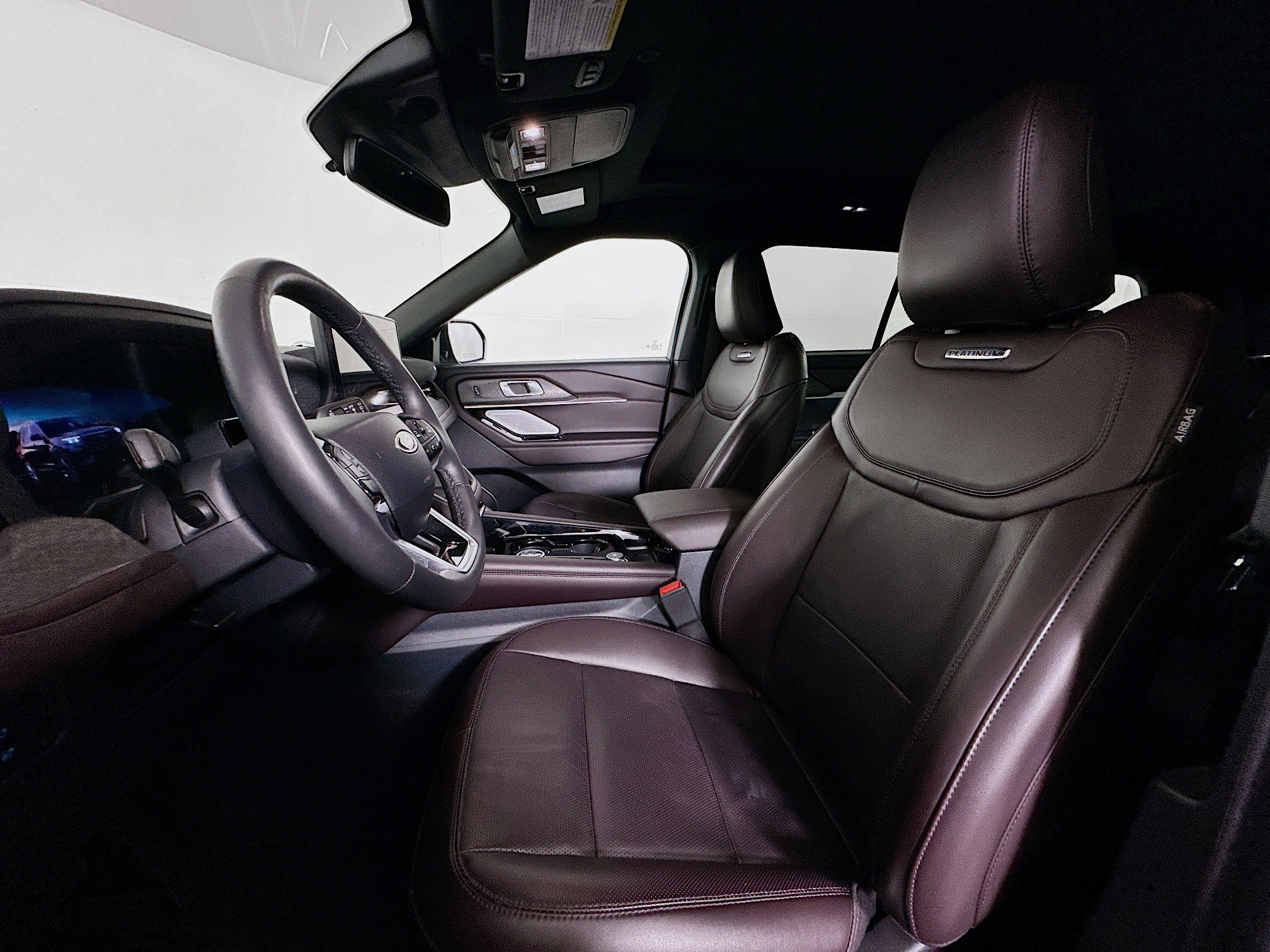 Used 2025 Ford Explorer Platinum image 13