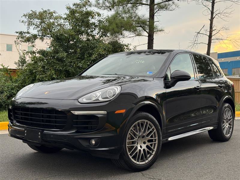 Used 2015 Porsche Cayenne S AWD/4WD image 1