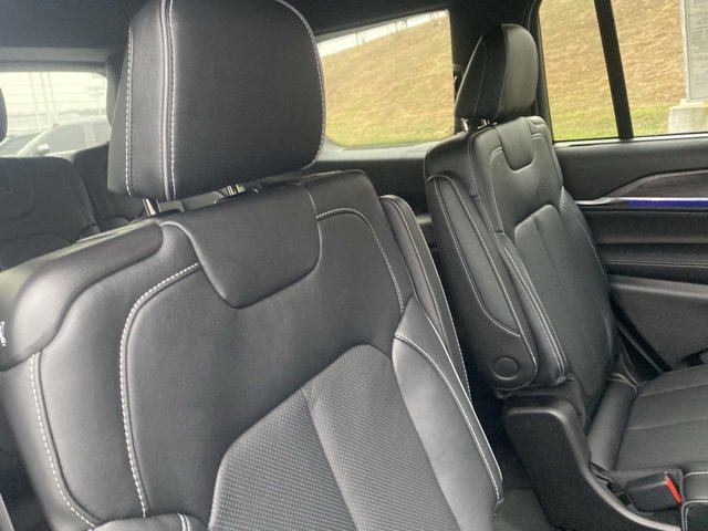 New 2025 Jeep Grand Cherokee L Overland w/ Advanced Protech Group III image 35