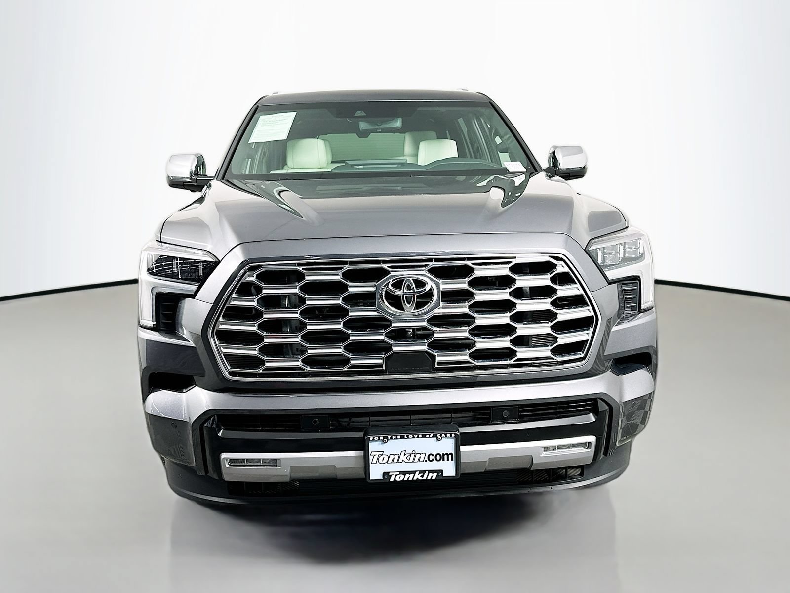 Certified 2025 Toyota Sequoia Capstone AWD/4WD image 2