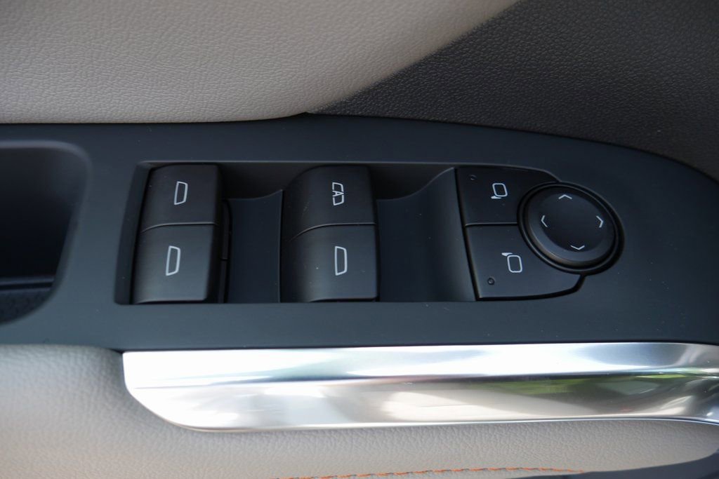 New 2026 Chevrolet Traverse LT w/ Enhanced Driving Package image 30