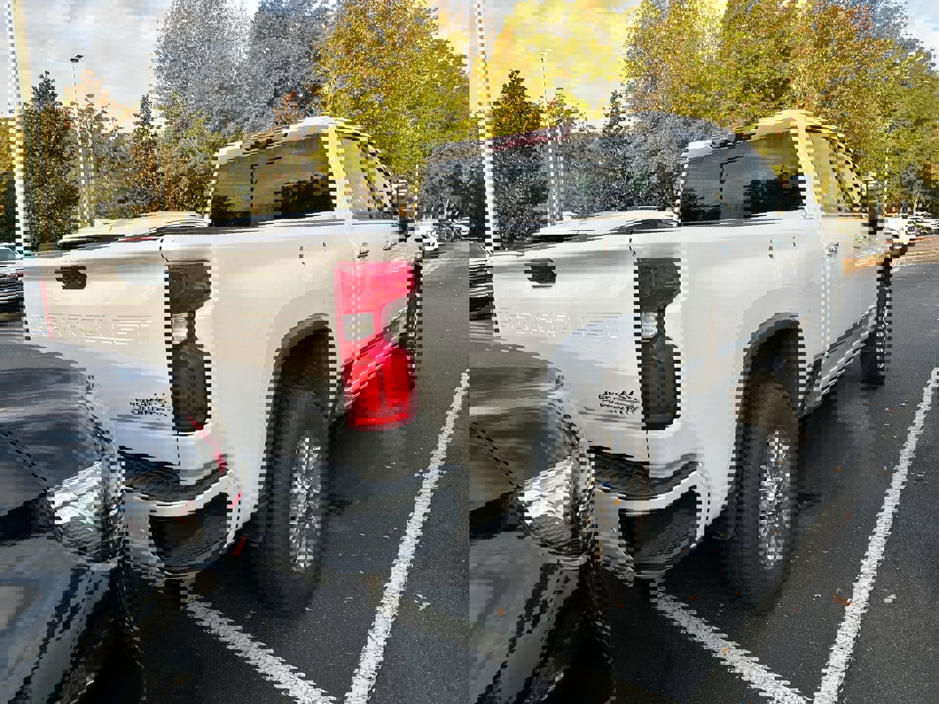 Used 2024 Chevrolet Silverado 2500 High Country w/ High Country Premium Package image 7