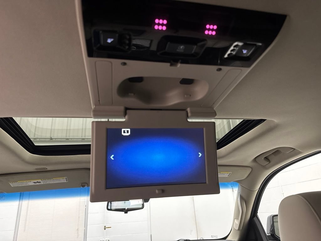 Used 2019 Cadillac Escalade Premium Luxury AWD/4WD image 57