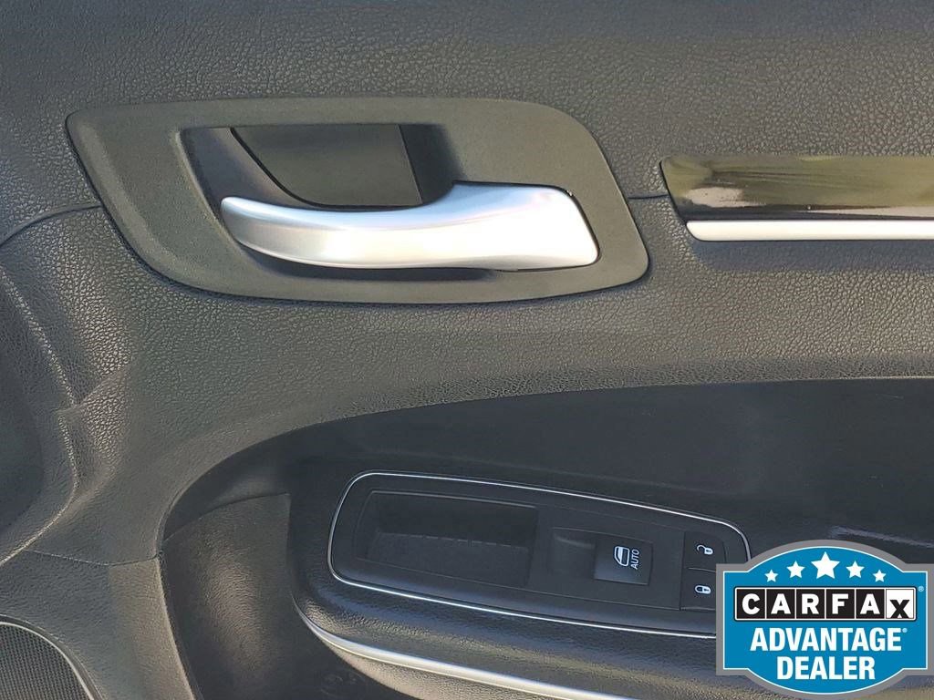 Used 2020 Chrysler 300 S w/ 300S Premium Group image 53