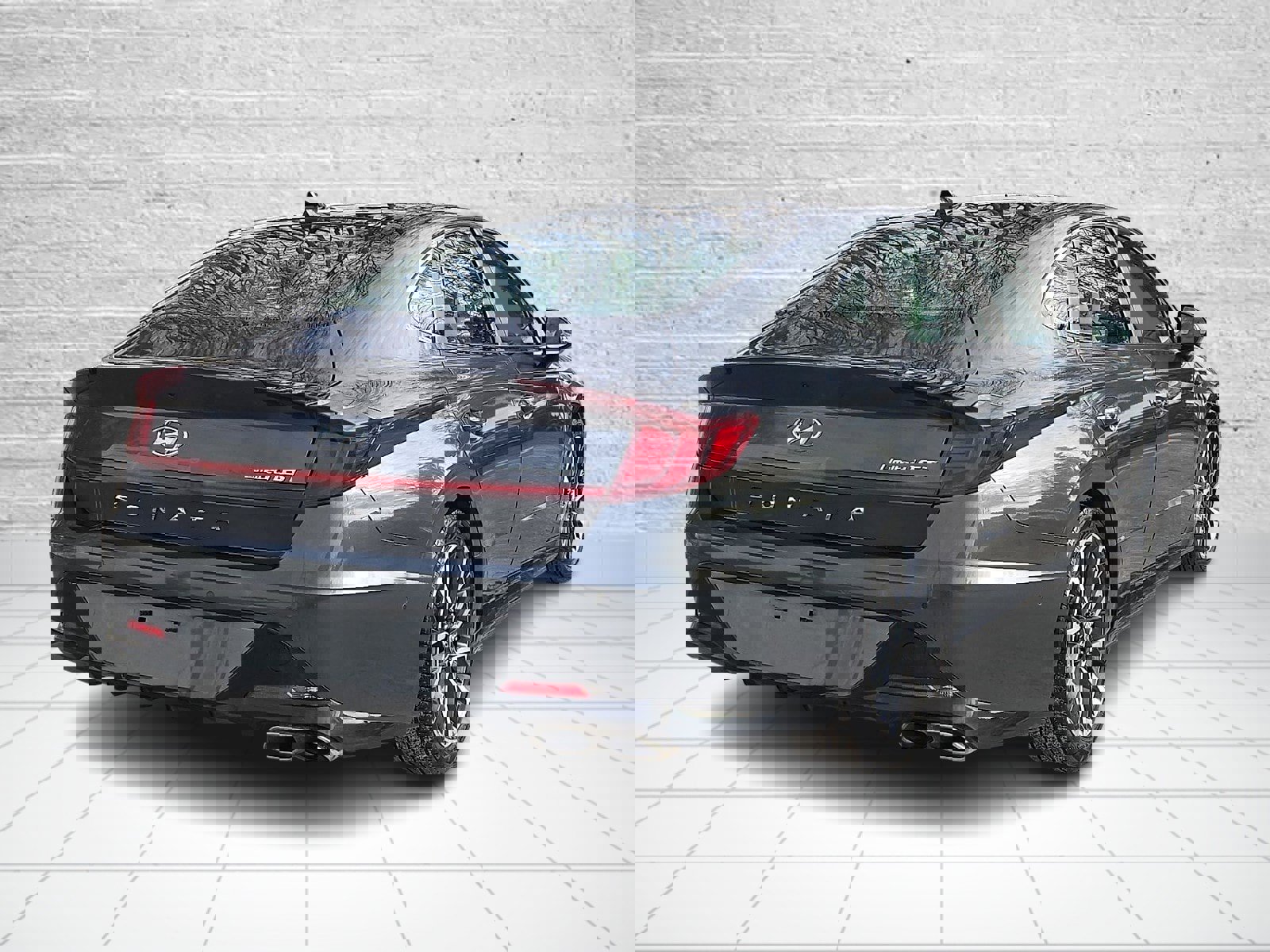 Used 2023 Hyundai Sonata Limited w/ Cargo Package image 6