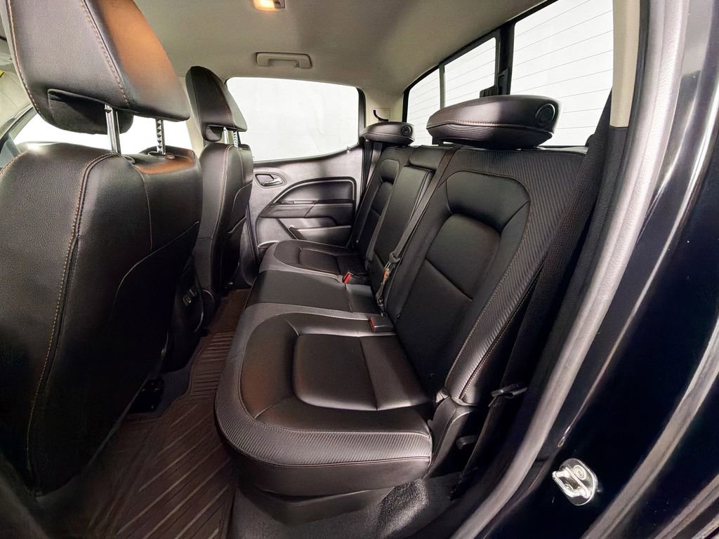 Used 2022 GMC Canyon AT4 image 25