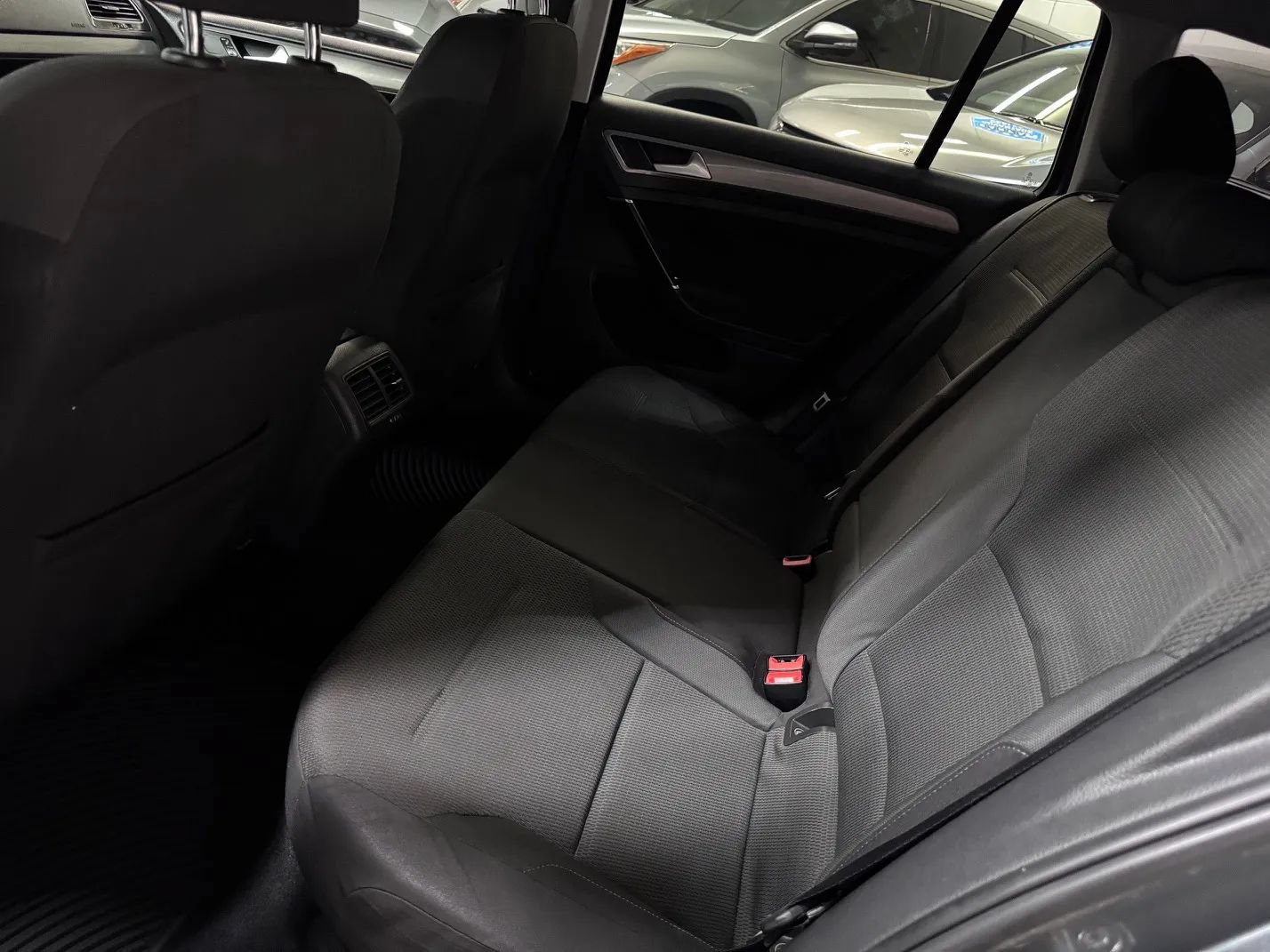 Used 2016 Volkswagen Golf S FWD image 15
