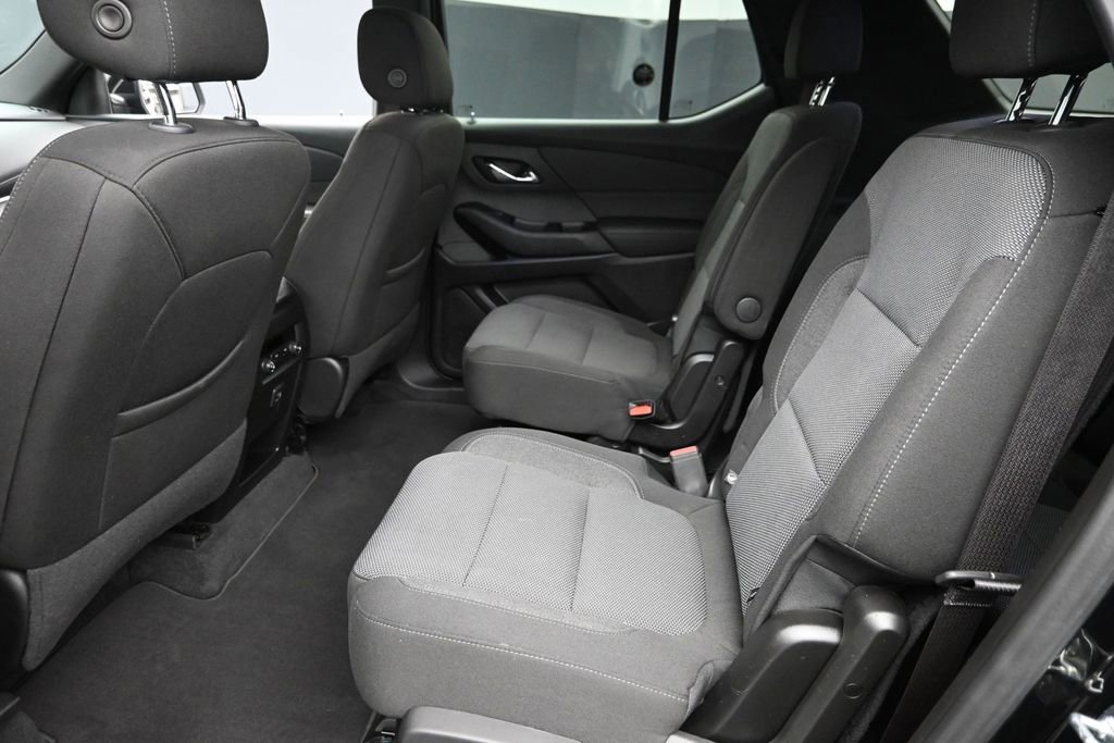 Used 2023 Chevrolet Traverse LT AWD/4WD image 11
