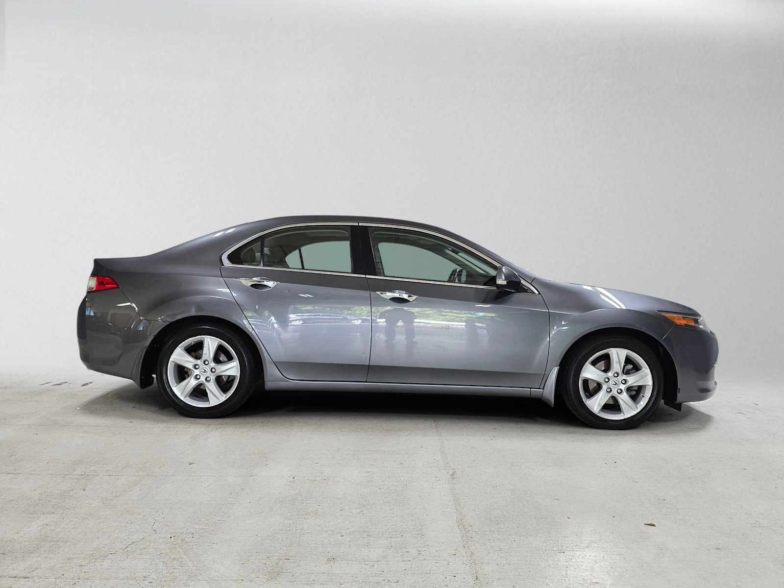 Used 2010 Acura TSX Sedan FWD image 2