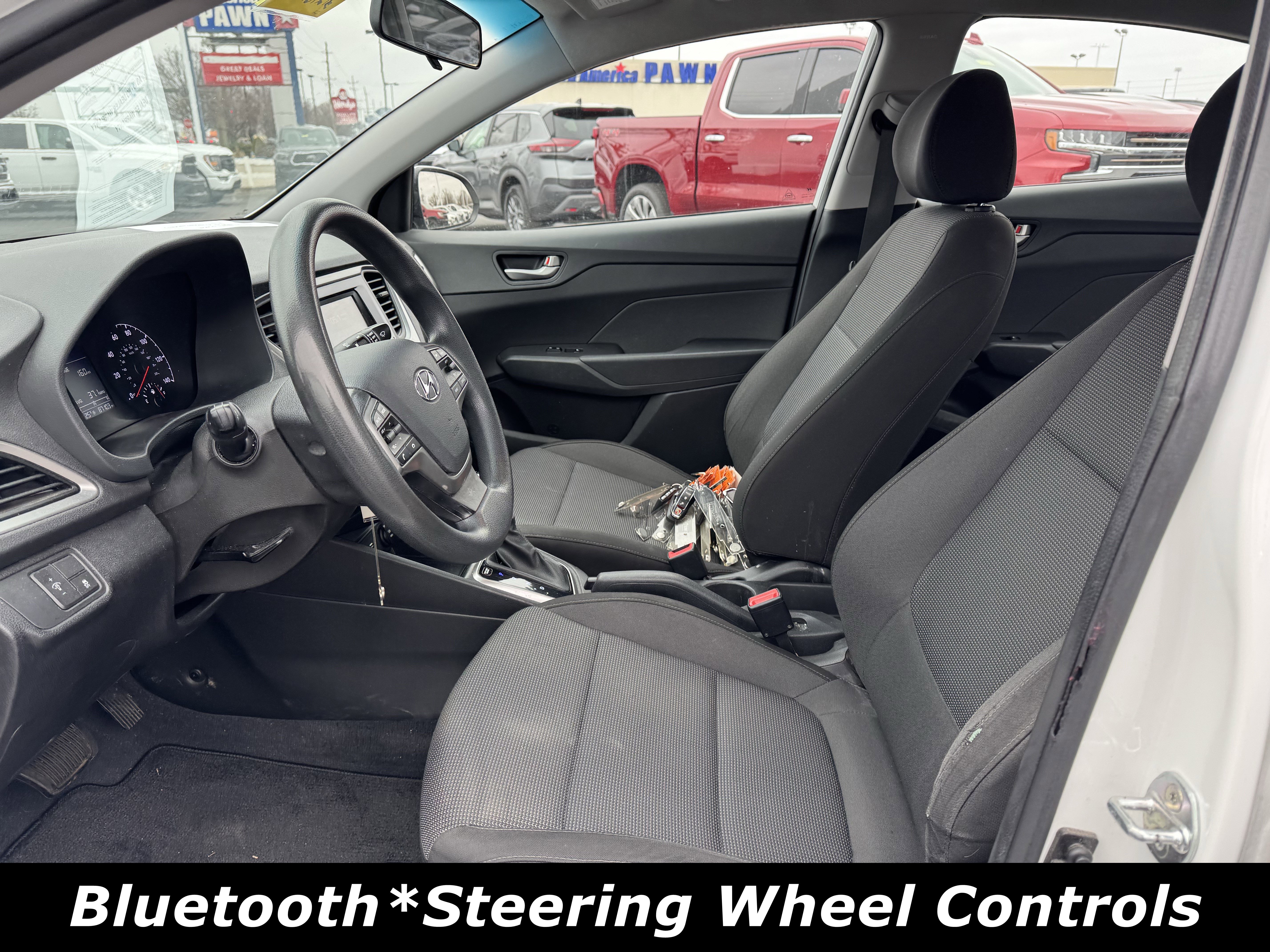 Used 2018 Hyundai Accent SE image 3