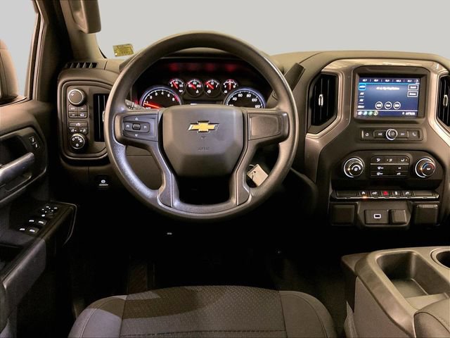 Used 2020 Chevrolet Silverado 1500 Custom w/ Custom Value Package AWD/4WD image 5