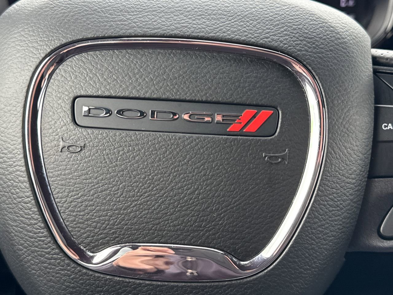 Used 2022 Dodge Durango GT image 28