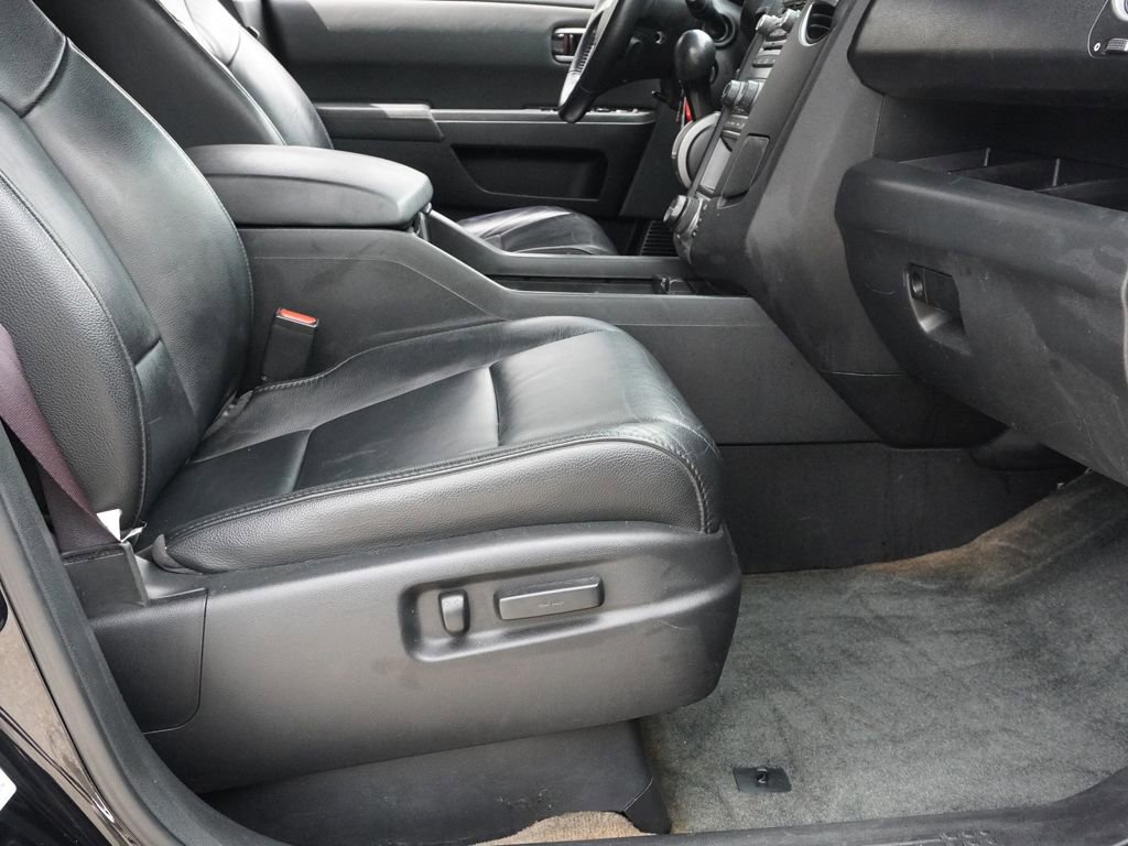 Used 2013 Honda Pilot Touring image 29