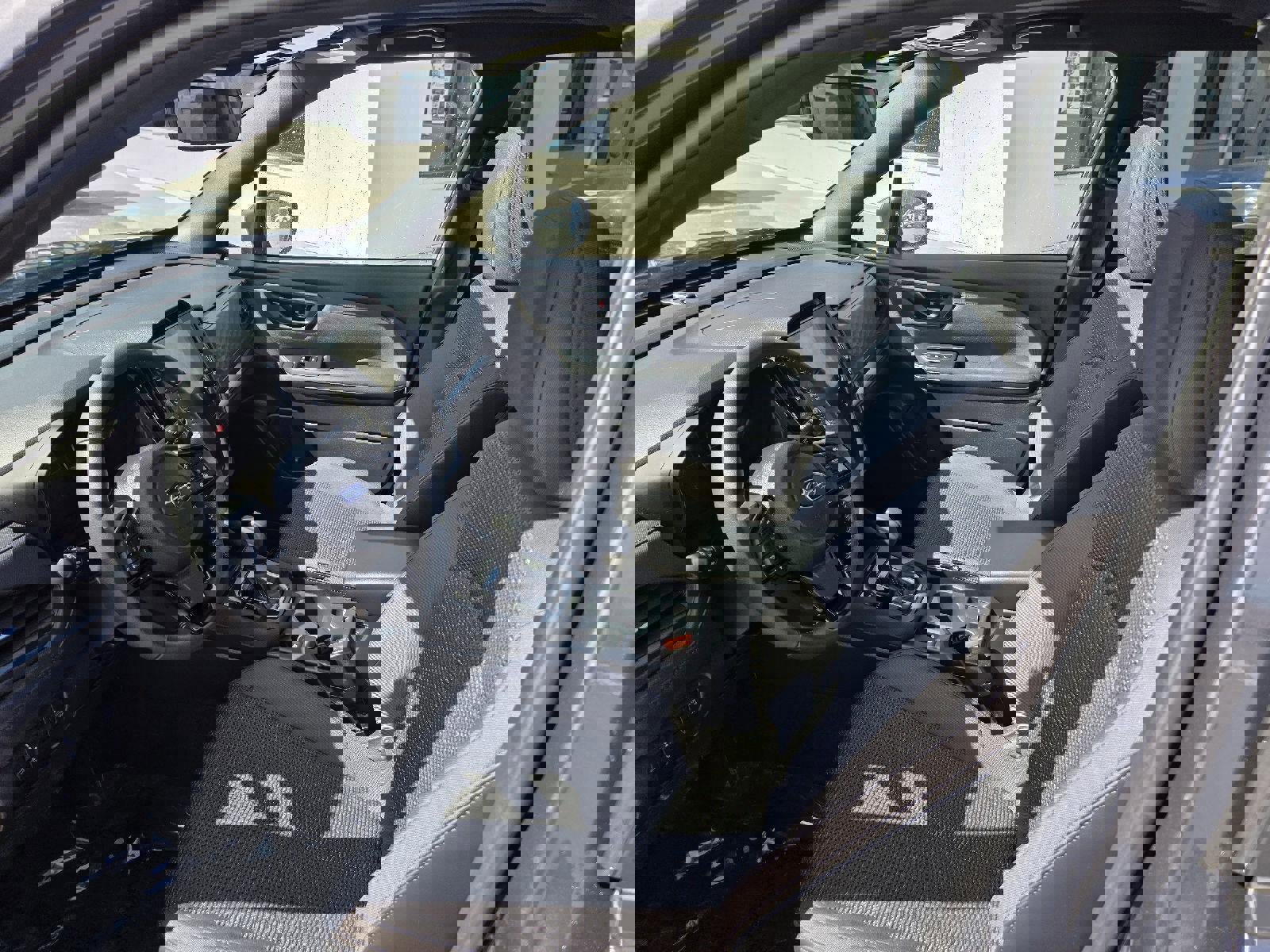 Used 2025 Subaru Forester Premium w/ Convenience Package #1 image 9