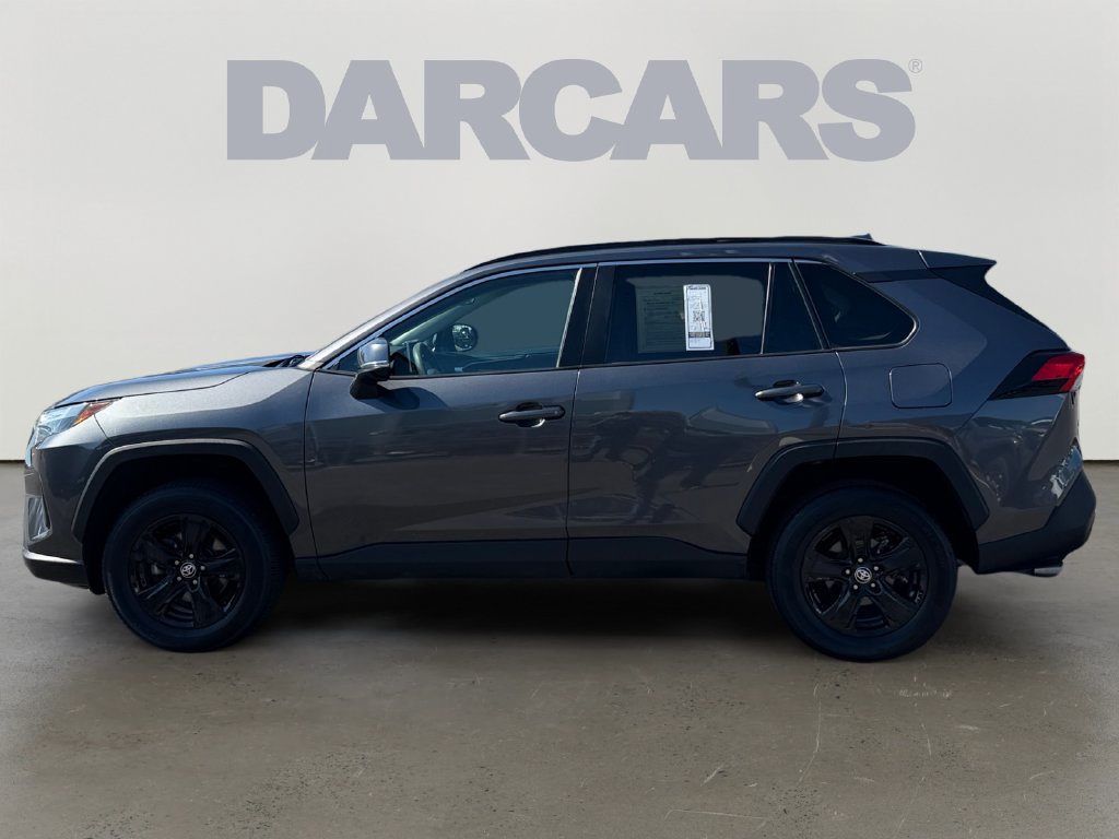 Used 2024 Toyota RAV4 XLE AWD/4WD image 4
