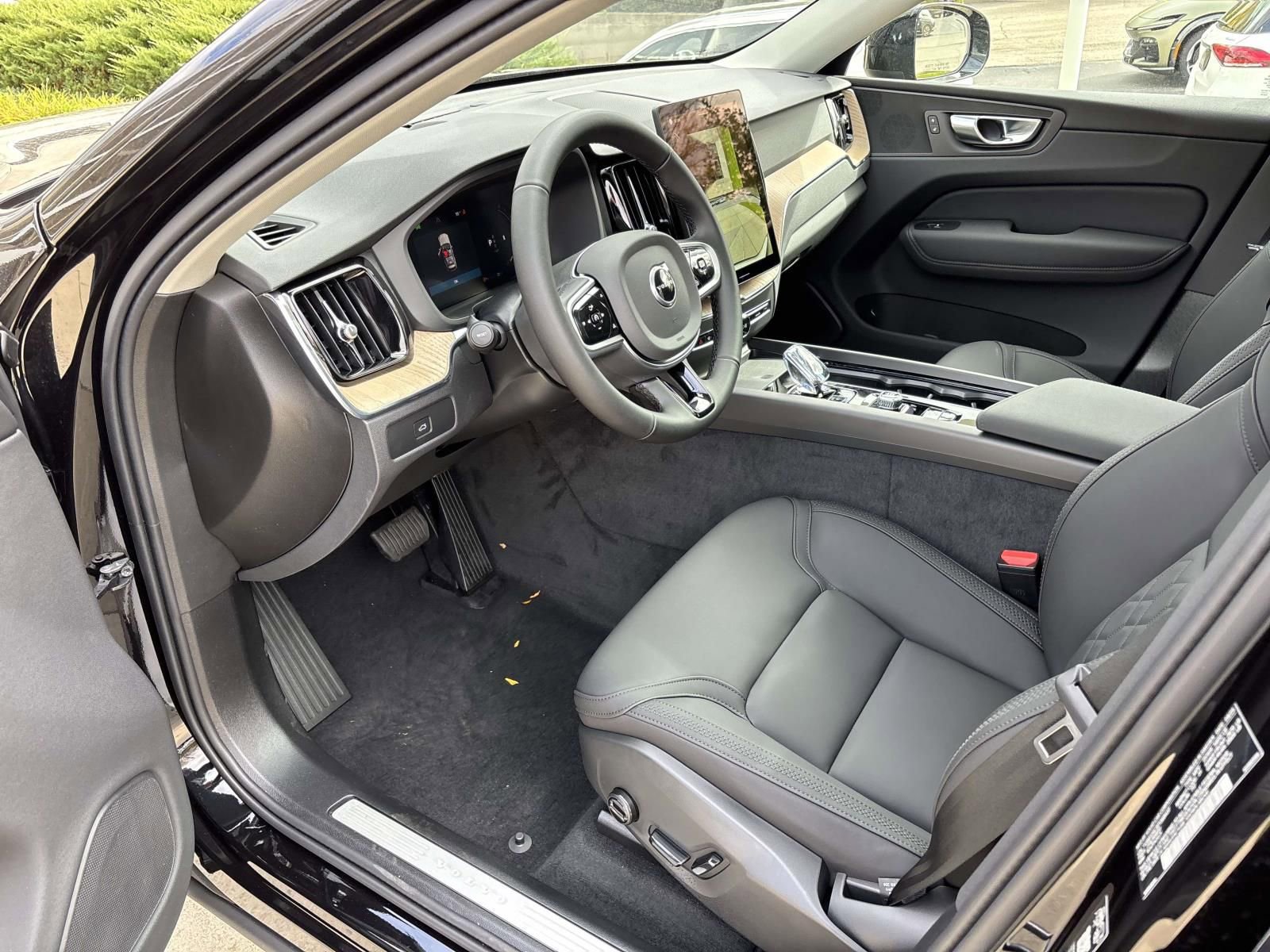 Used 2026 Volvo XC60 B5 Plus w/ Protection Package Premier AWD/4WD image 23