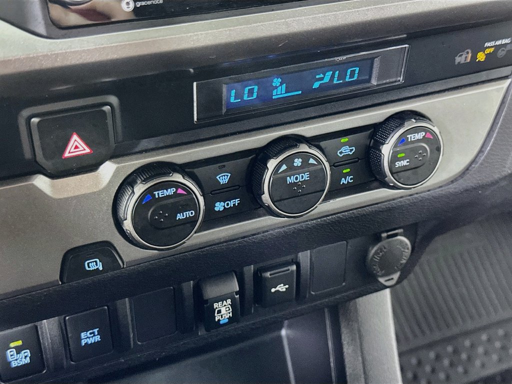 Used 2022 Toyota Tacoma SR5 w/ Technology Package RWD image 28