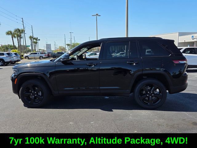 Certified 2023 Jeep Grand Cherokee Altitude image 4