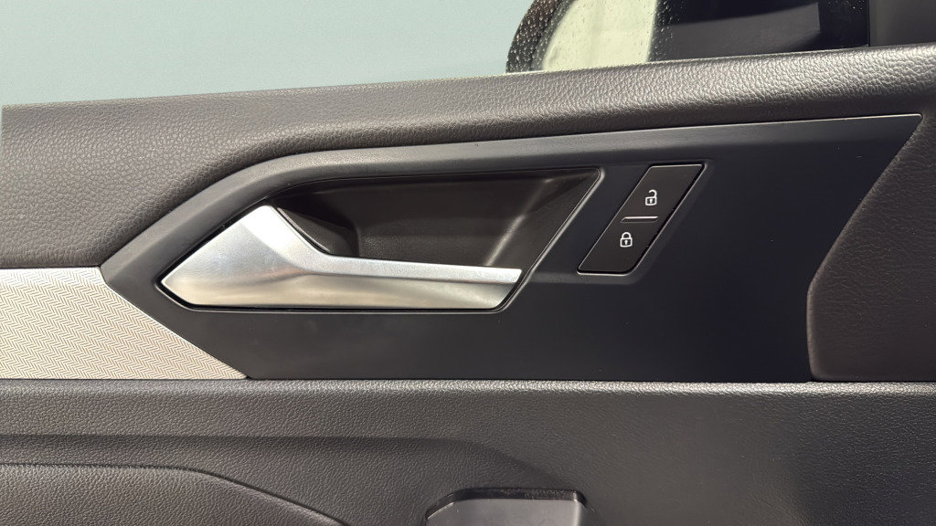 Certified 2024 Volkswagen Jetta Sport image 15