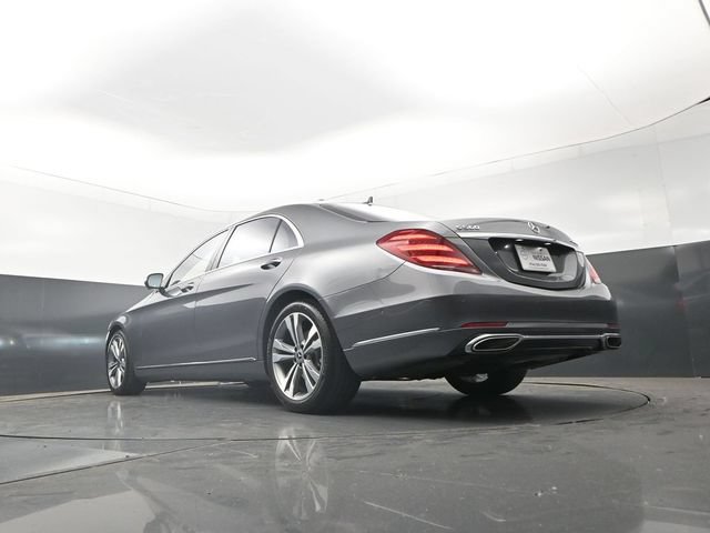 Used 2020 Mercedes-Benz S 560 4MATIC Sedan w/ Premium Package image 23