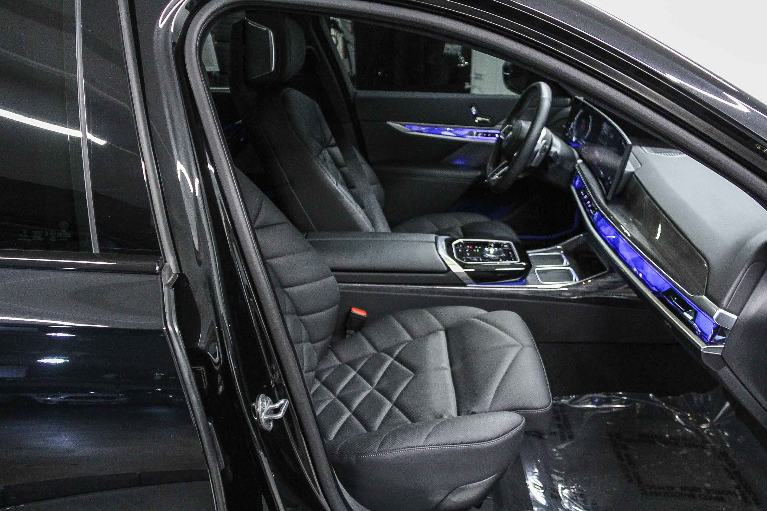 Certified 2024 BMW 740i w/ M Sport Professional Package RWD image 18