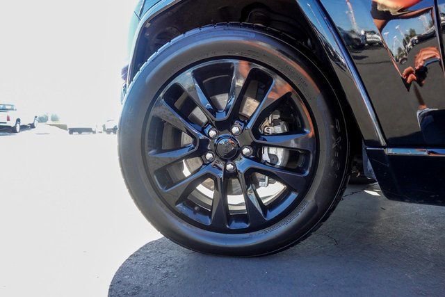 Used 2022 Jeep Grand Cherokee Laredo X image 10